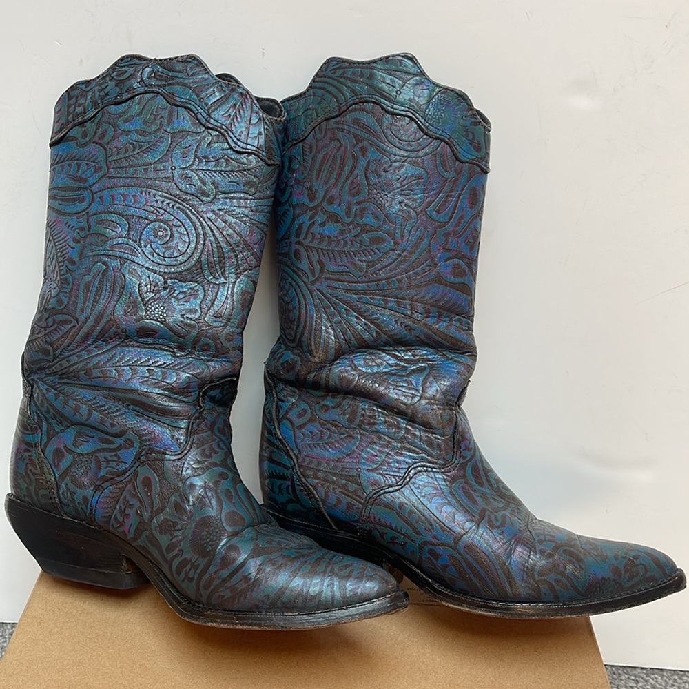 SOLD:  Zodiac Blue Green Magenta Floral Embossed Cowboy Boots Vintage Women's 6 - Picture 5 of 16